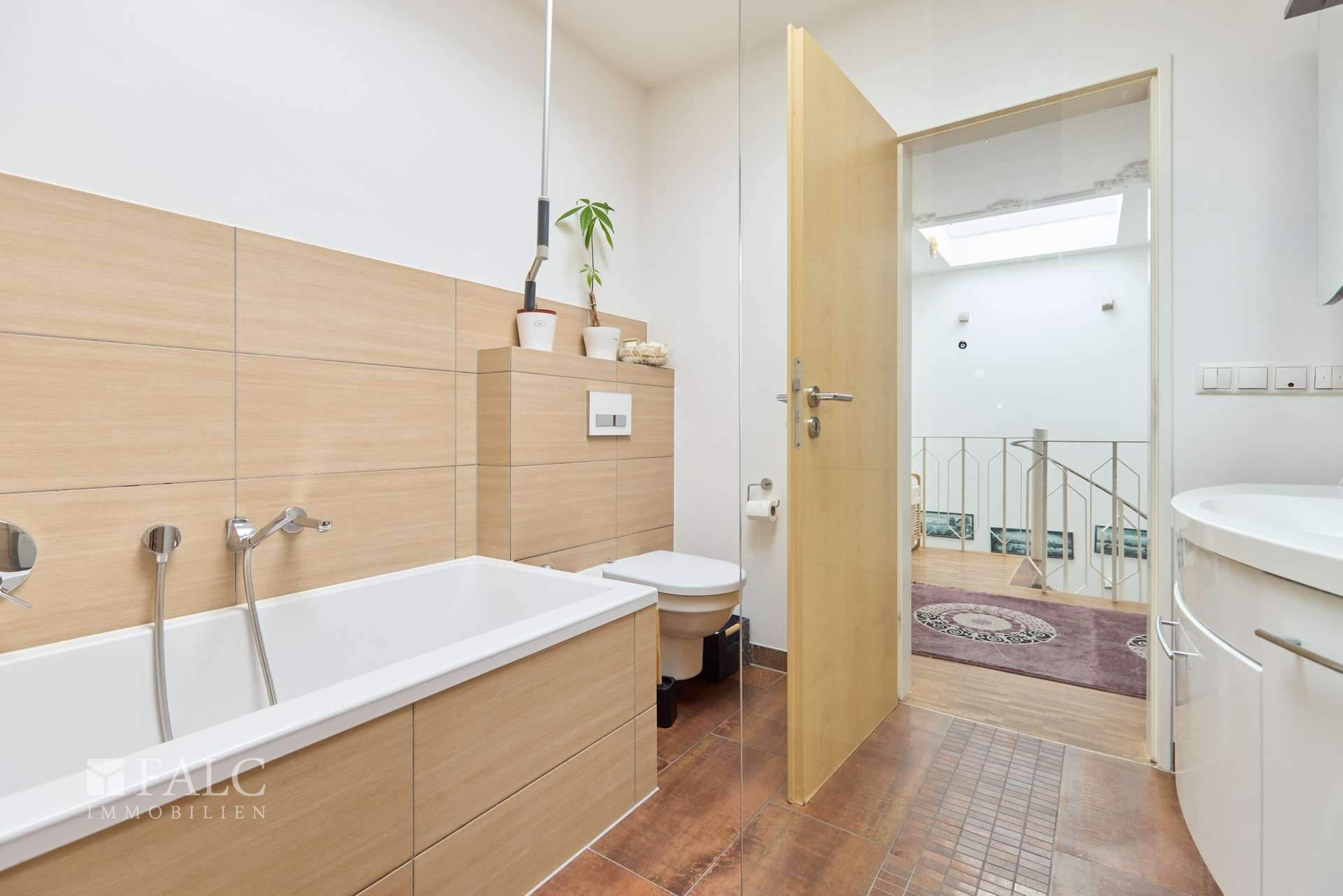 Bad Dusche und Wanne
